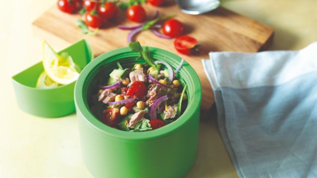 Chickpea and tuna salad