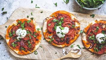 harissa-tomato-tarts